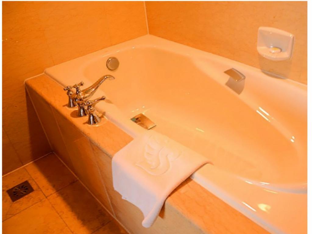 Beijing Spring Hotel 外观 照片